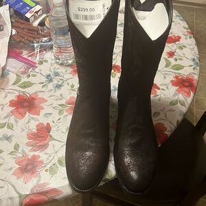 Brand new never worn Vaccari boots 11wide